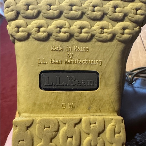 LL Bean Boots size 9W (wide). - Picture 6 of 7